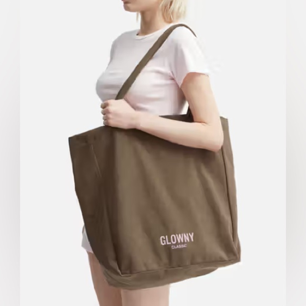 Glowny tote bag